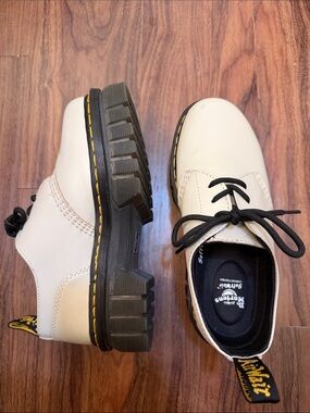 Dr Martens Cream Lace-Up Platform Shoes with Yellow Stitching